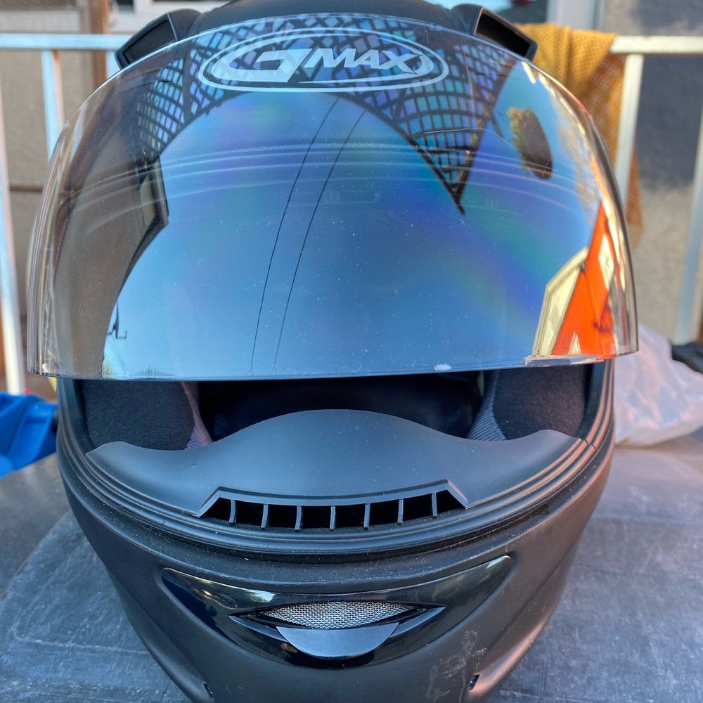 GMax Platinum helmet